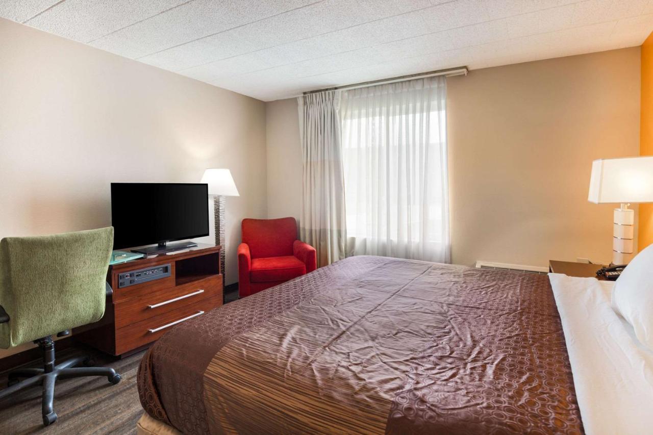 Fairmount Inn & Suites - Stroudsburg, Poconos Делавер-Вотер-Геп Екстер'єр фото